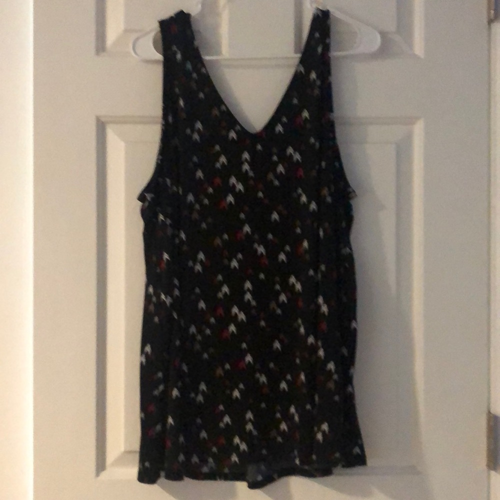 Torrid V neck Sleeveless Top